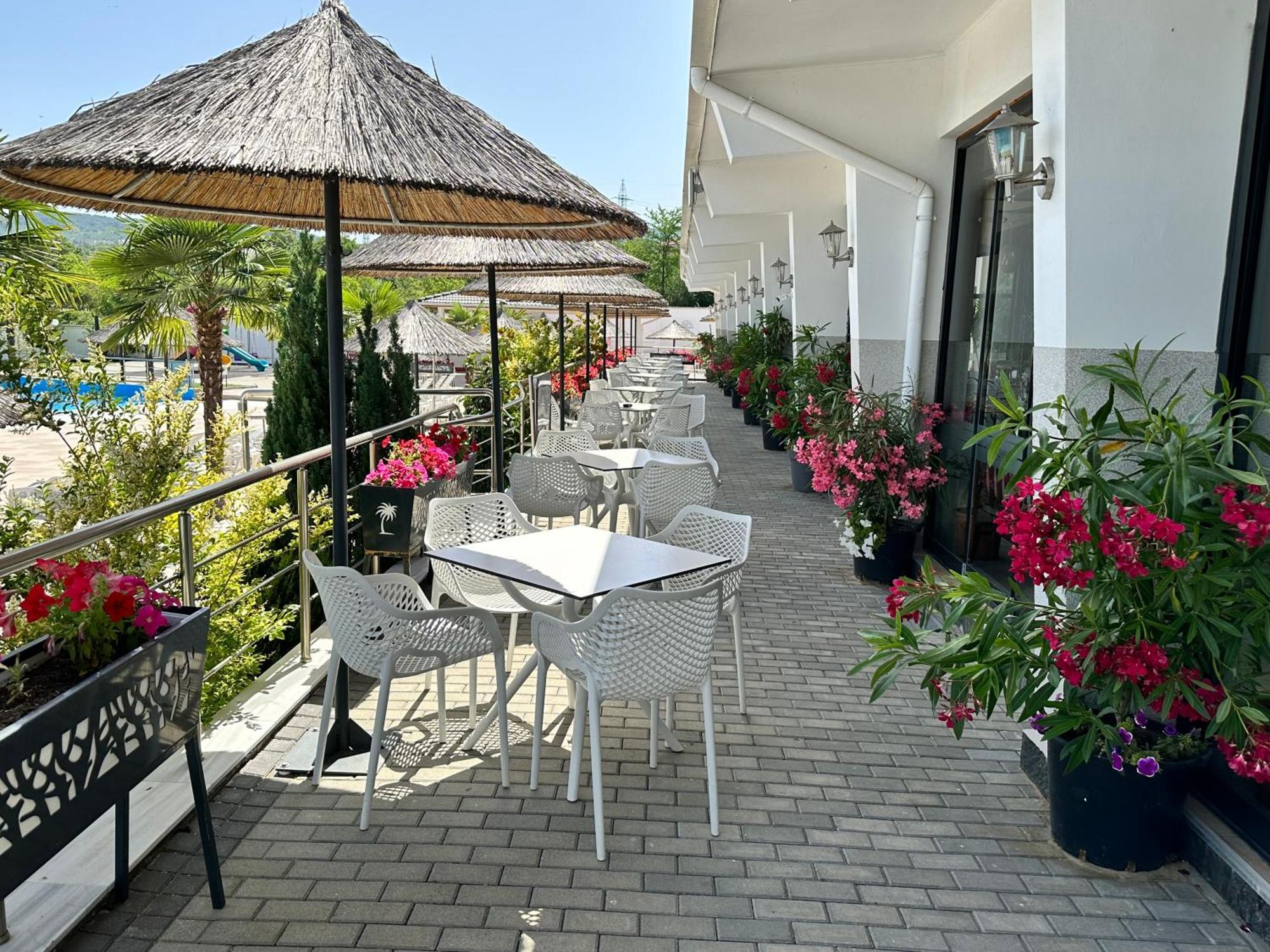 Hotel Aqua Kŭrdzhali المظهر الخارجي الصورة