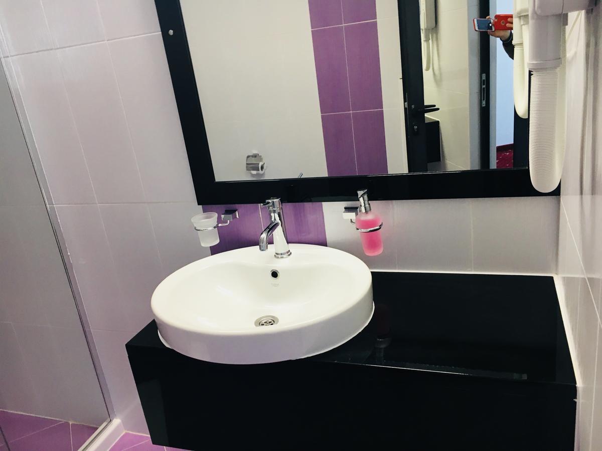 Hotel Aqua Kŭrdzhali المظهر الخارجي الصورة
